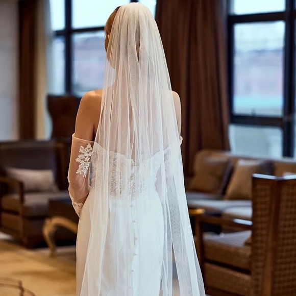 Wedding veil - Picture 2 of 5